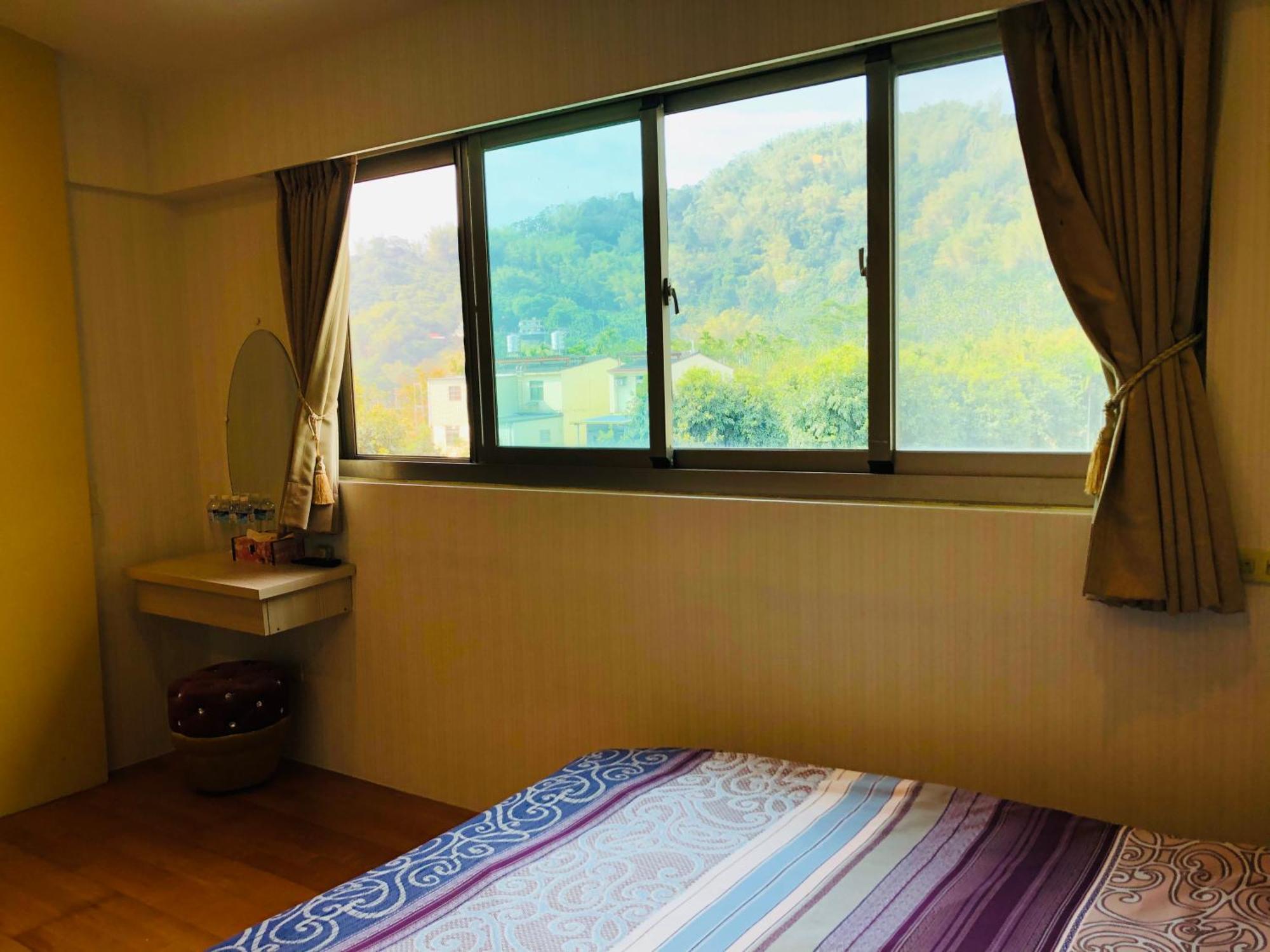 Chong Er Ya She Homestay Jiji Cameră foto
